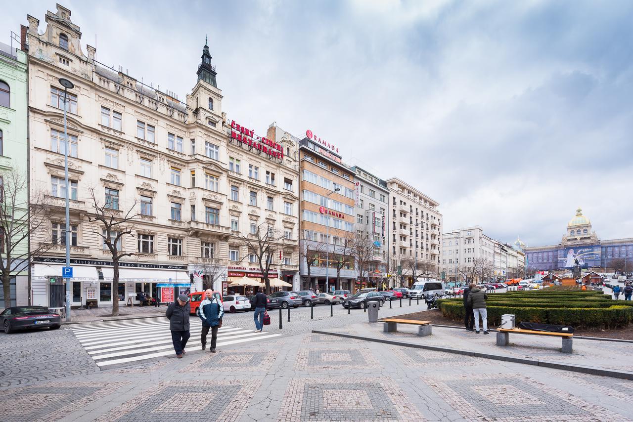Wenceslas Square Apartment Prague Exterior photo